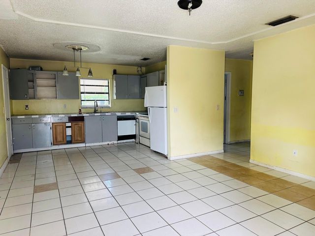 3893 Allison Court, Lake Worth, FL 33461