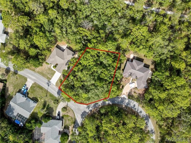 24 Rebecca Court, Homosassa, FL 34446