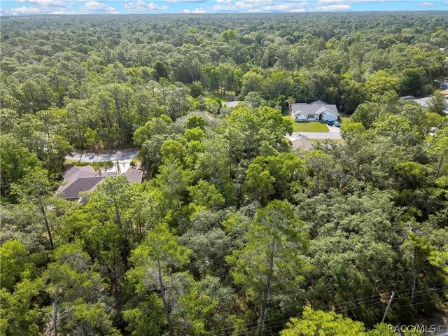 24 Rebecca Court, Homosassa, FL 34446