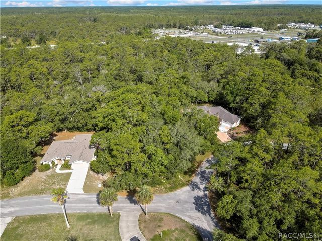 24 Rebecca Court, Homosassa, FL 34446