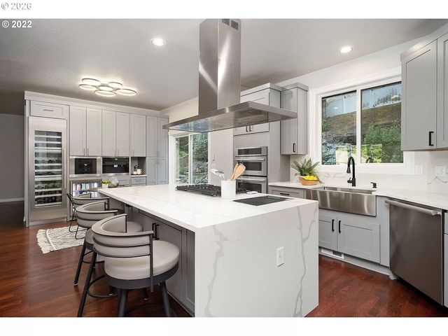 12822 Sw MORNINGSTAR Dr, Portland, OR 97223