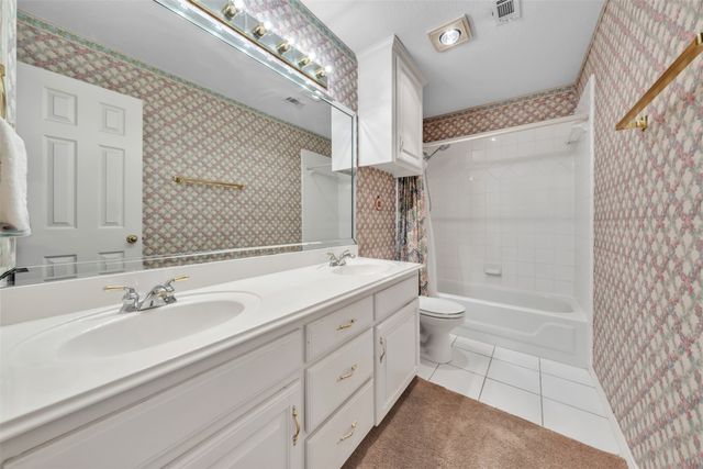 7908 Bridlewood Drive, North Richland Hills, TX 76182