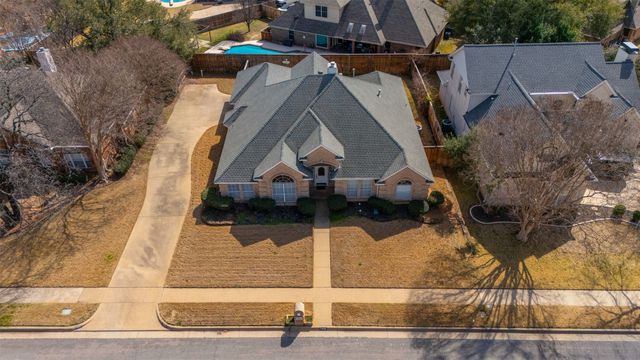 7908 Bridlewood Drive, North Richland Hills, TX 76182