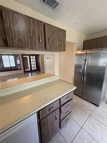 11 TROPHY LANE, Kissimmee, FL 34759