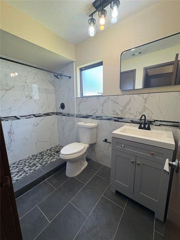11 TROPHY LANE, Kissimmee, FL 34759