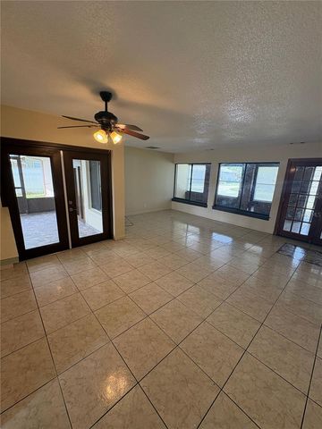 11 TROPHY LANE, Kissimmee, FL 34759
