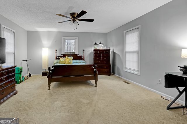 1220 N Plantation Parkway, Macon, GA 31220