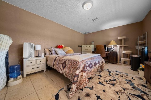 4011 SE 46TH STREET, Ocala, FL 34480