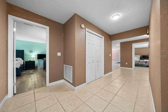 4011 SE 46TH STREET, Ocala, FL 34480