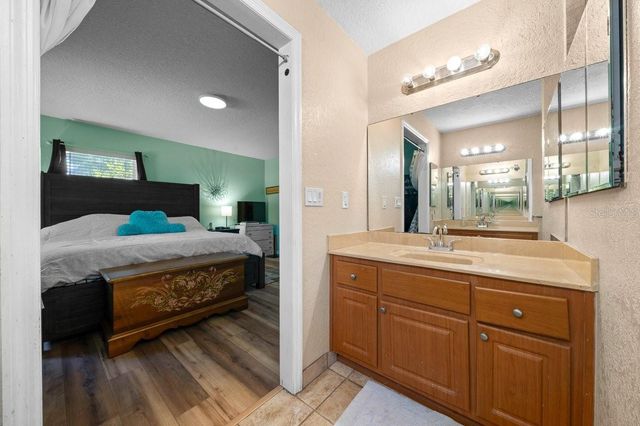 4011 SE 46TH STREET, Ocala, FL 34480