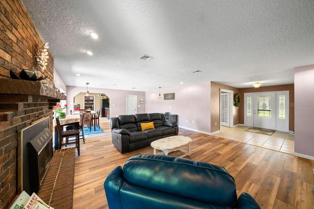 4011 SE 46TH STREET, Ocala, FL 34480