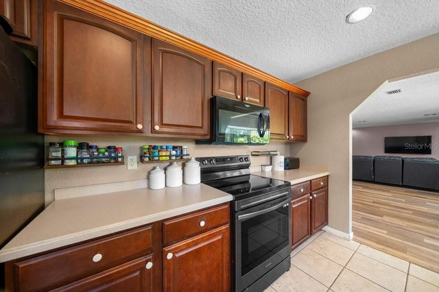 4011 SE 46TH STREET, Ocala, FL 34480
