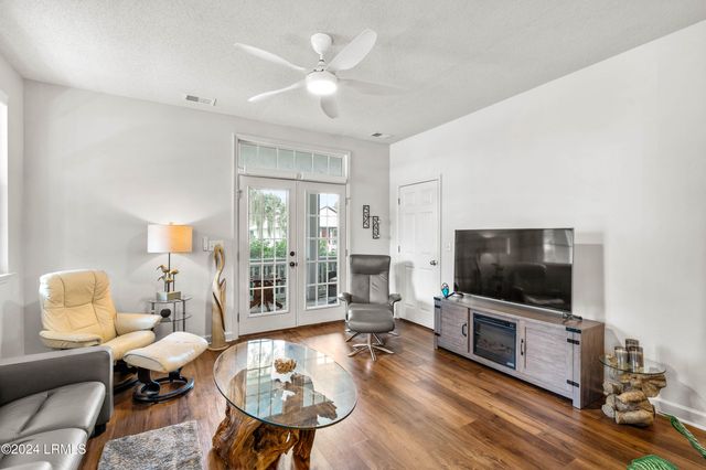 817 15th St Unit F, Port Royal, SC 29935