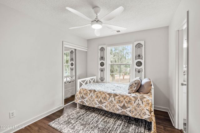 817 15th St Unit F, Port Royal, SC 29935