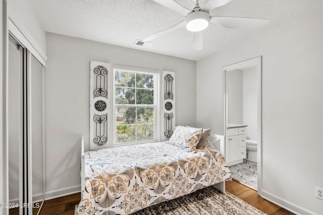 817 15th St Unit F, Port Royal, SC 29935