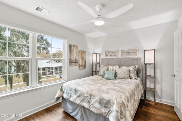 817 15th St Unit F, Port Royal, SC 29935