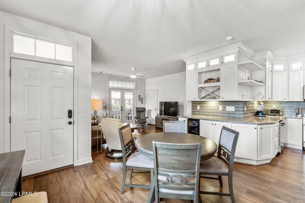 817 15th St Unit F, Port Royal, SC 29935