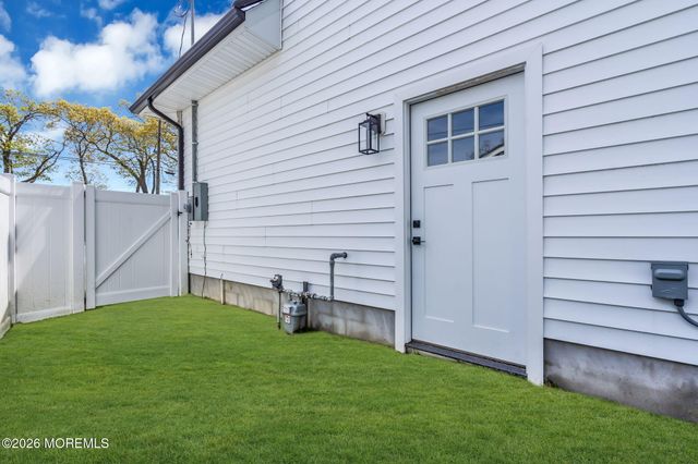 1409 Susan Lane, Point Pleasant, NJ 08742