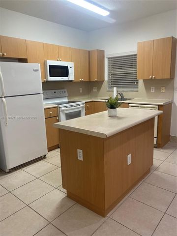 2953 SE 15th Ter, Homestead, FL 33035