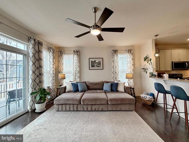 84 JOCKEY DR, La Plata, MD 20646