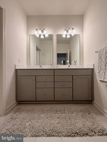 84 JOCKEY DR, La Plata, MD 20646