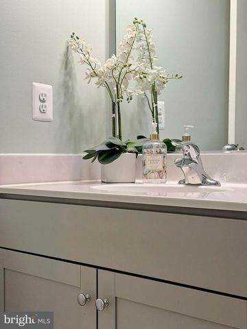 84 JOCKEY DR, La Plata, MD 20646