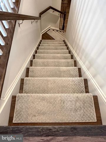 84 JOCKEY DR, La Plata, MD 20646