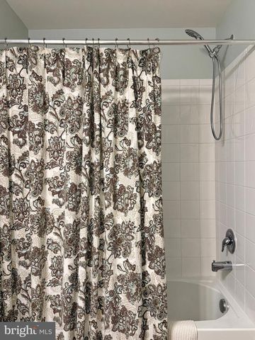 84 JOCKEY DR, La Plata, MD 20646