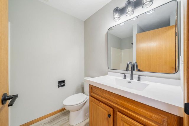 814 LANG WAY, Kimberly, WI 54136