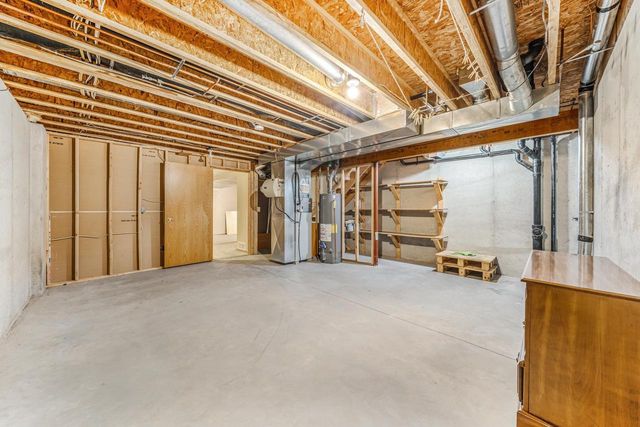 814 LANG WAY, Kimberly, WI 54136