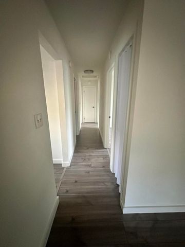 95 Oak Avenue, Redway, CA 95560