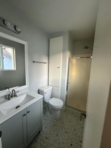 95 Oak Avenue, Redway, CA 95560