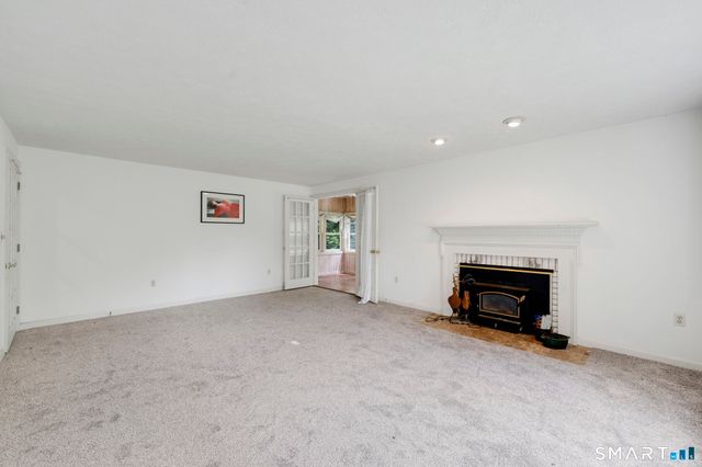 33 Woodmar Circle, South Windsor, CT 06074