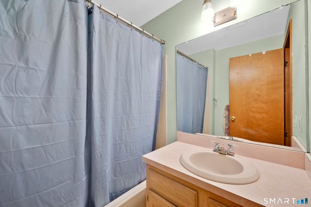 33 Woodmar Circle, South Windsor, CT 06074