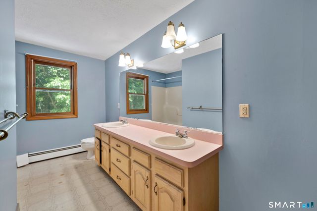 33 Woodmar Circle, South Windsor, CT 06074