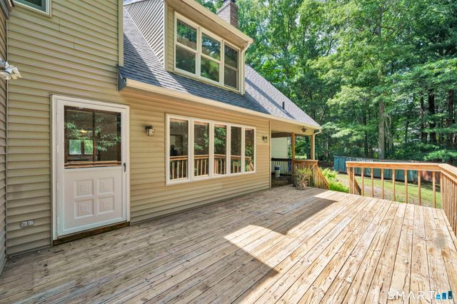 33 Woodmar Circle, South Windsor, CT 06074