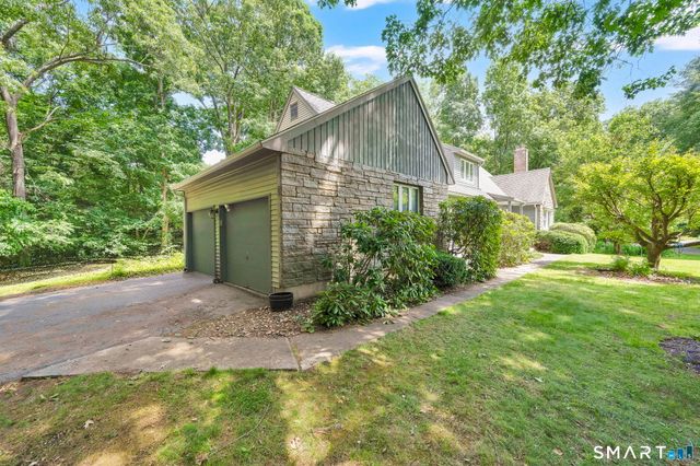 33 Woodmar Circle, South Windsor, CT 06074