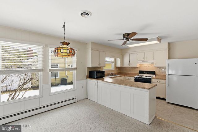 419 COSTA MESA DR, Toms River, NJ 08757