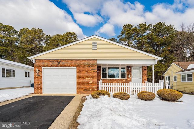 419 COSTA MESA DR, Toms River, NJ 08757