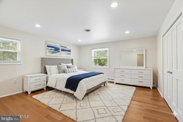 419 COSTA MESA DR, Toms River, NJ 08757