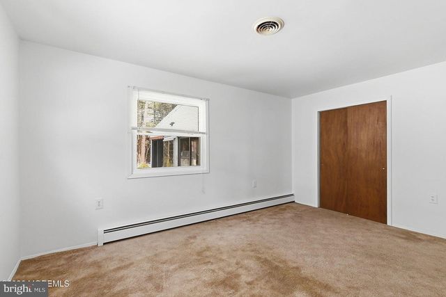 419 COSTA MESA DR, Toms River, NJ 08757