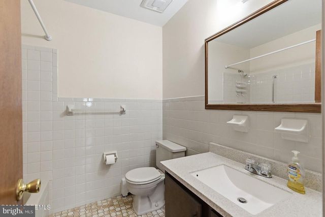 419 COSTA MESA DR, Toms River, NJ 08757