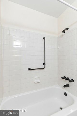 419 COSTA MESA DR, Toms River, NJ 08757