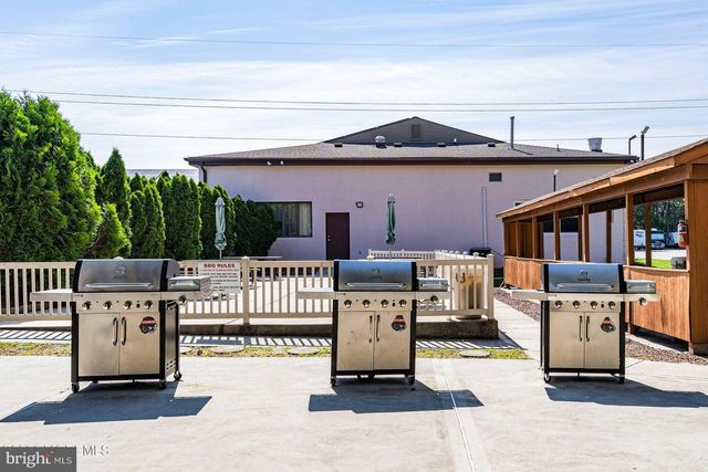 419 COSTA MESA DR, Toms River, NJ 08757