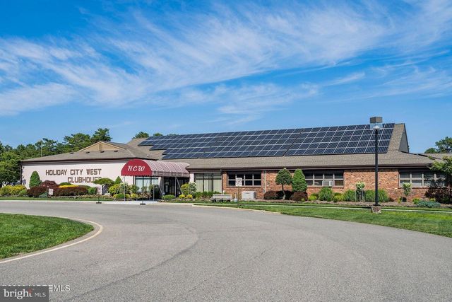 419 COSTA MESA DR, Toms River, NJ 08757