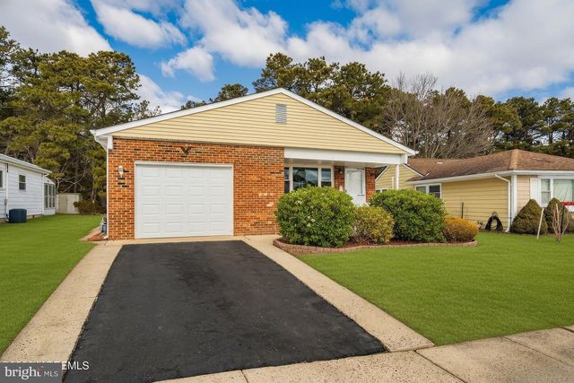 419 COSTA MESA DR, Toms River, NJ 08757