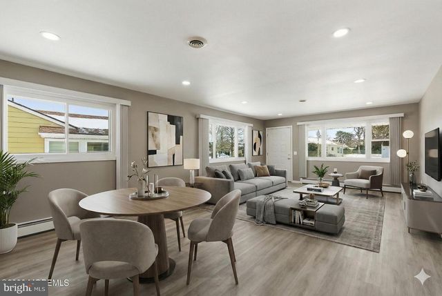 419 COSTA MESA DR, Toms River, NJ 08757