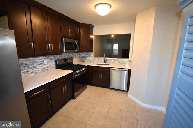 604 LINDSLEY CT, Burlington Township, NJ 08016