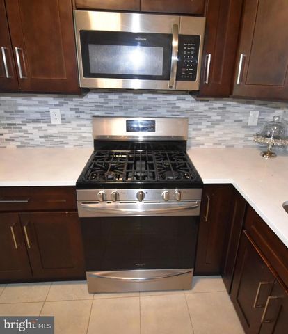 604 LINDSLEY CT, Burlington Township, NJ 08016