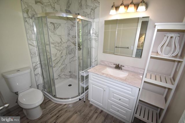 604 LINDSLEY CT, Burlington Township, NJ 08016